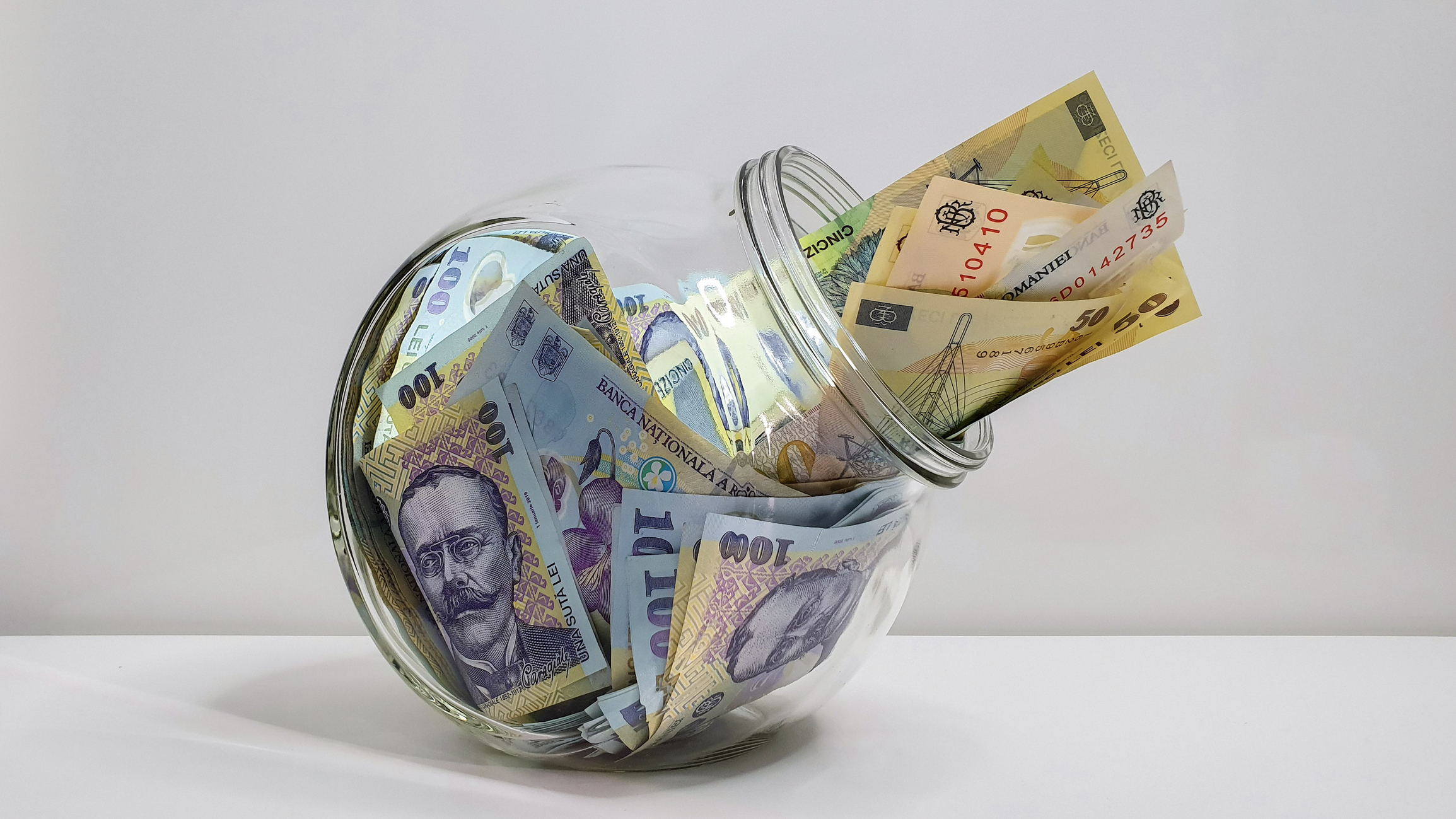 Ministerul Finanțelor lansează noi titluri de stat Tezaur pentru 2026: dobânzi de până la 7,50%