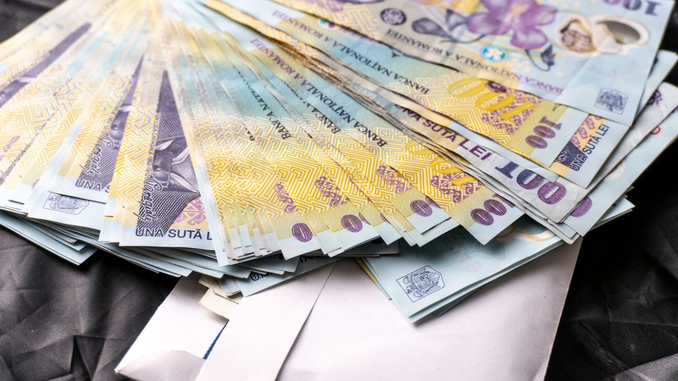Schimbări la ratele creditelor: IRCC crește ușor, în timp ce ROBOR a depășit pragul de 6%