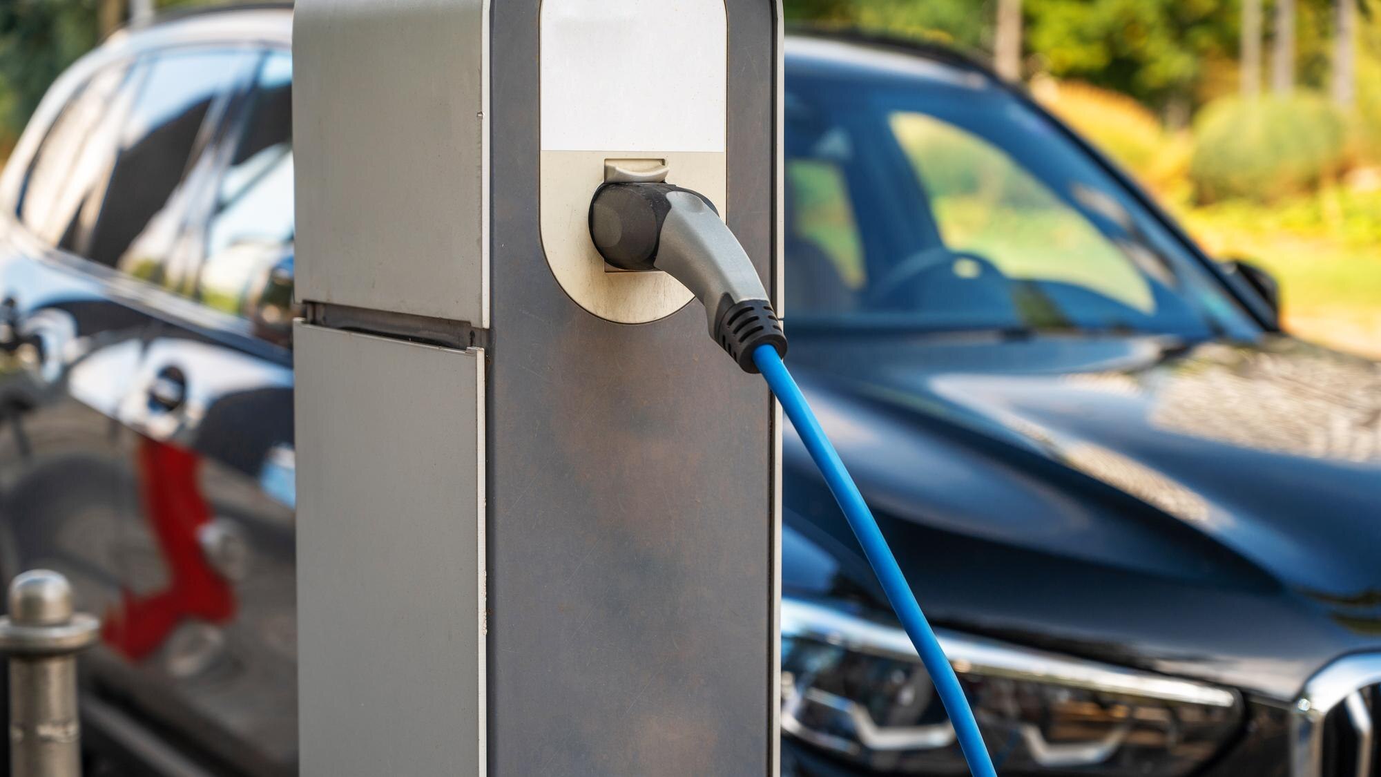 Piața auto din România: Numărul de înmatriculări de autoturisme noi a scăzut cu 11% în septembrie