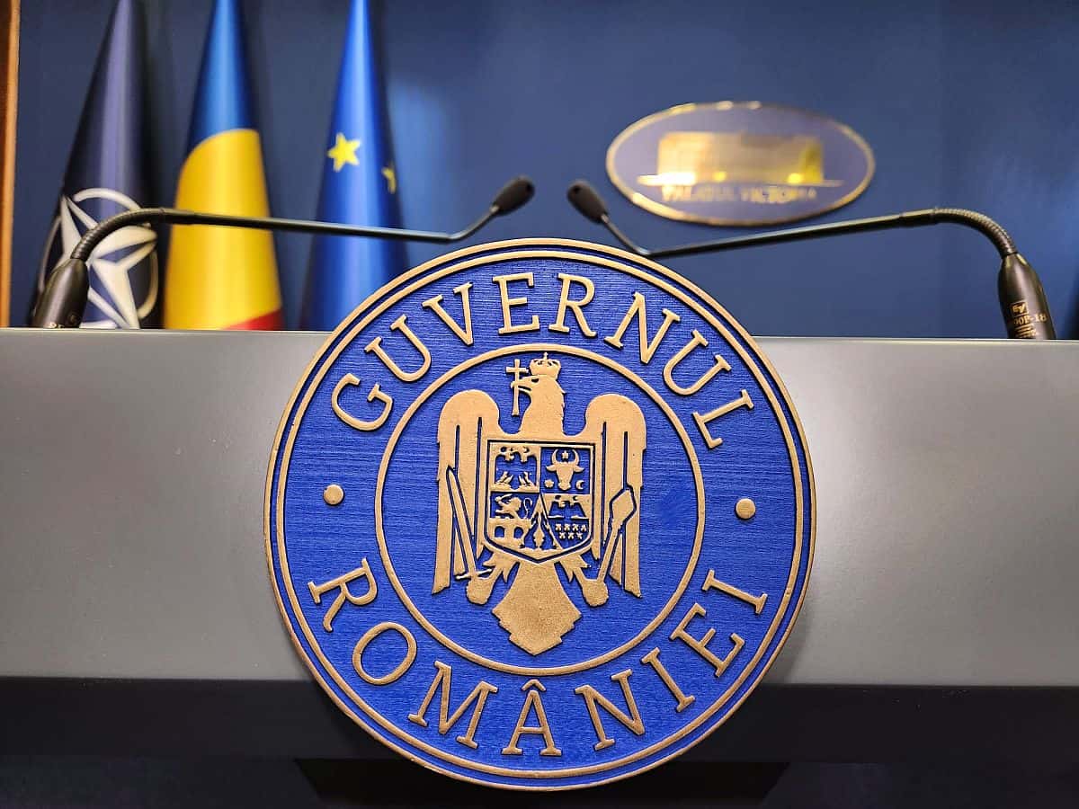 Instabilitatea politică din România crește riscul de retrogradare a ratingului de credit