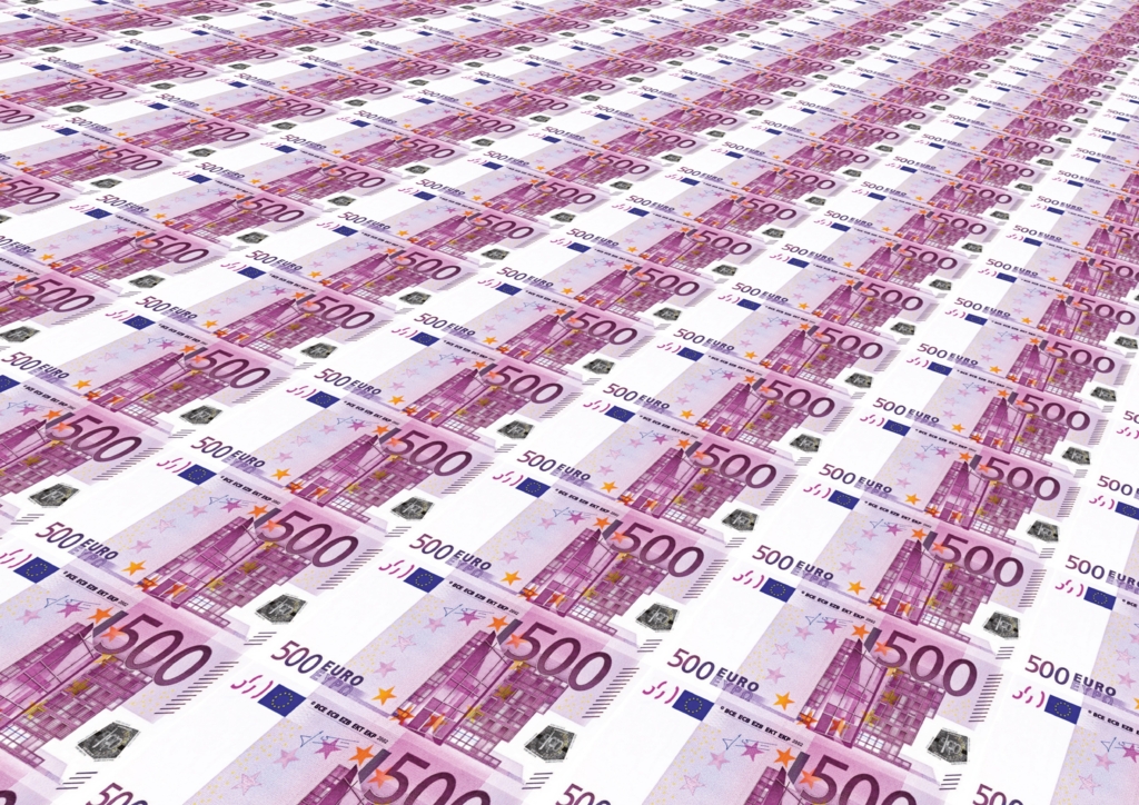 Cursul euro a atins un nou record istoric de 5,34 lei, în contextul presiunii asupra leului