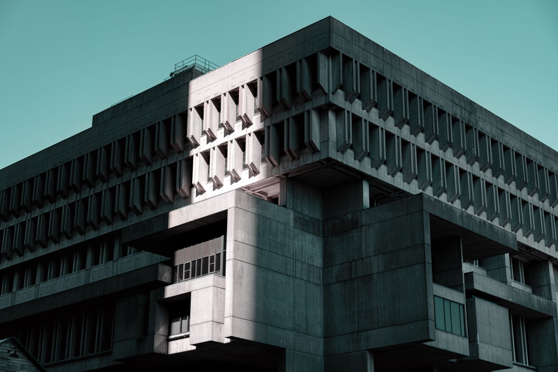 Nicușor Dan reacționează după ce S&P a menținut ratingul României la BBB- cu perspectivă negativă