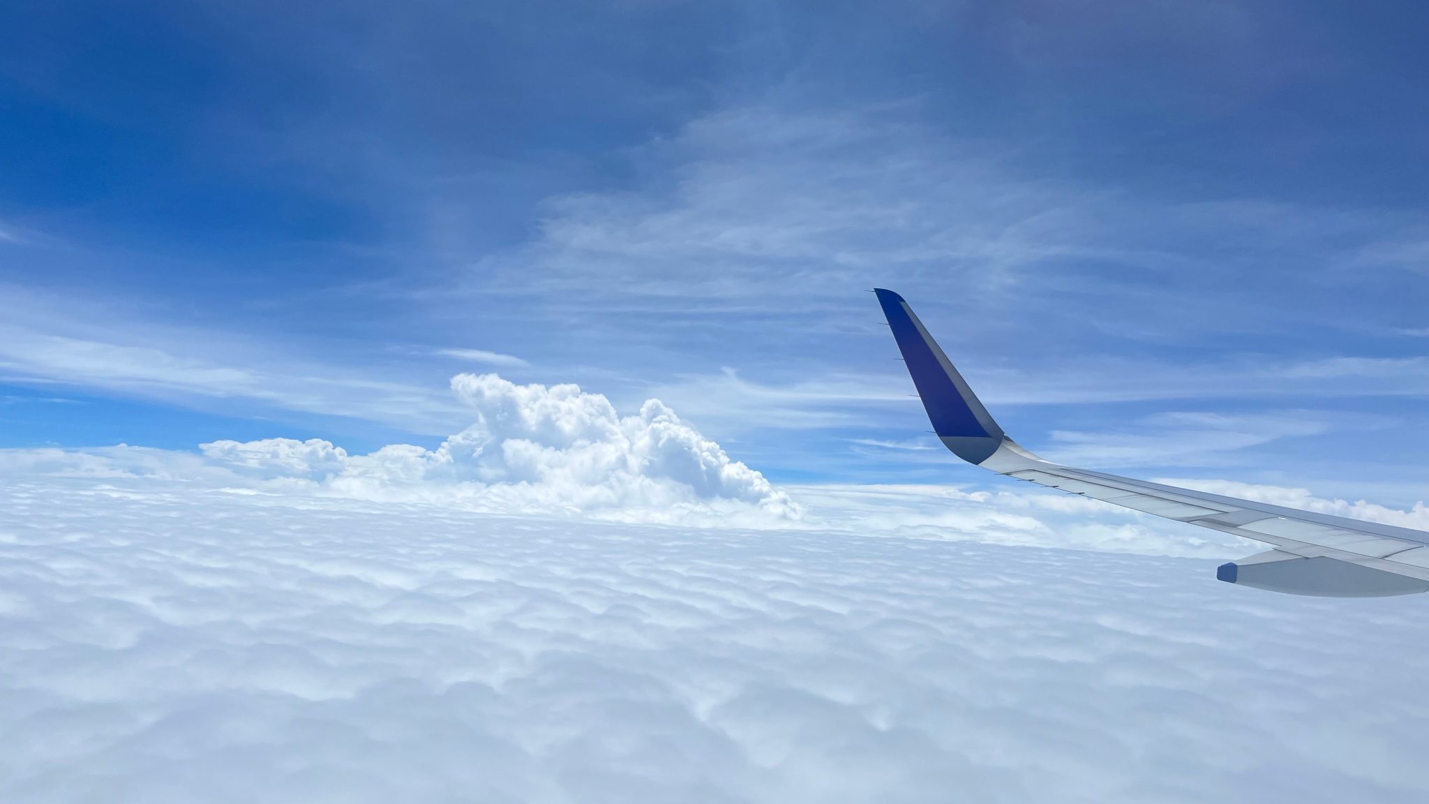 Vacanțele cu avionul ar putea deveni un produs de lux din cauza costurilor ridicate