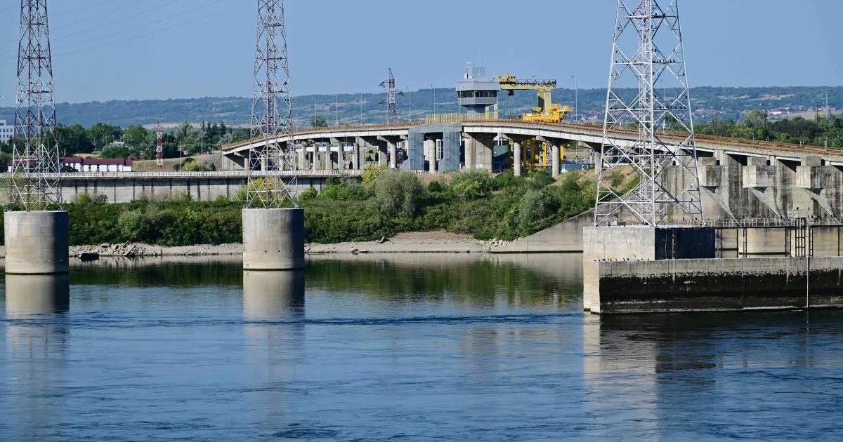 Hidroelectrica va plăti un miliard de lei sub formă de dividende speciale către acționari