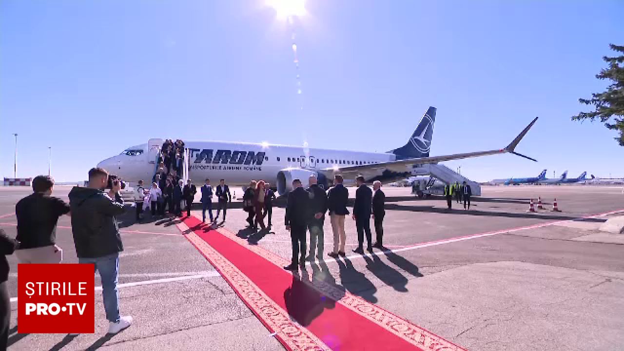 Noua aeronavă TAROM, denumită Ivan Patzaichin, a efectuat primul zbor cu pasageri