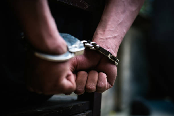 Bărbat de 36 de ani reținut după ce a agresat șoferul unui microbuz în Autogara Târgu Jiu