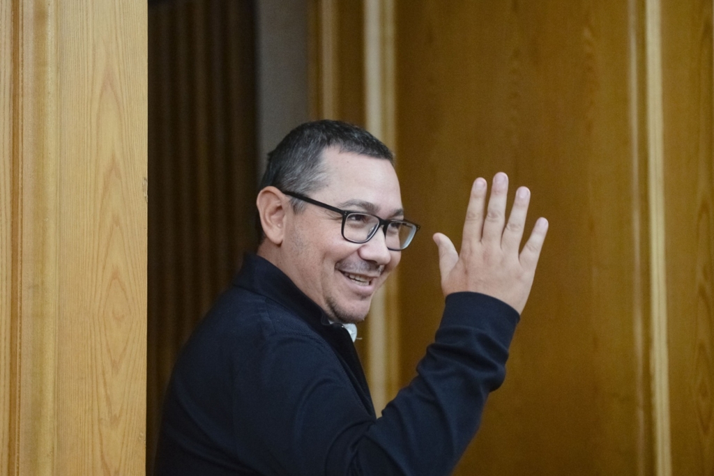 Victor Ponta avertizează că dobânzile plătite de Guvern vor ajunge la 60 de miliarde de lei anual