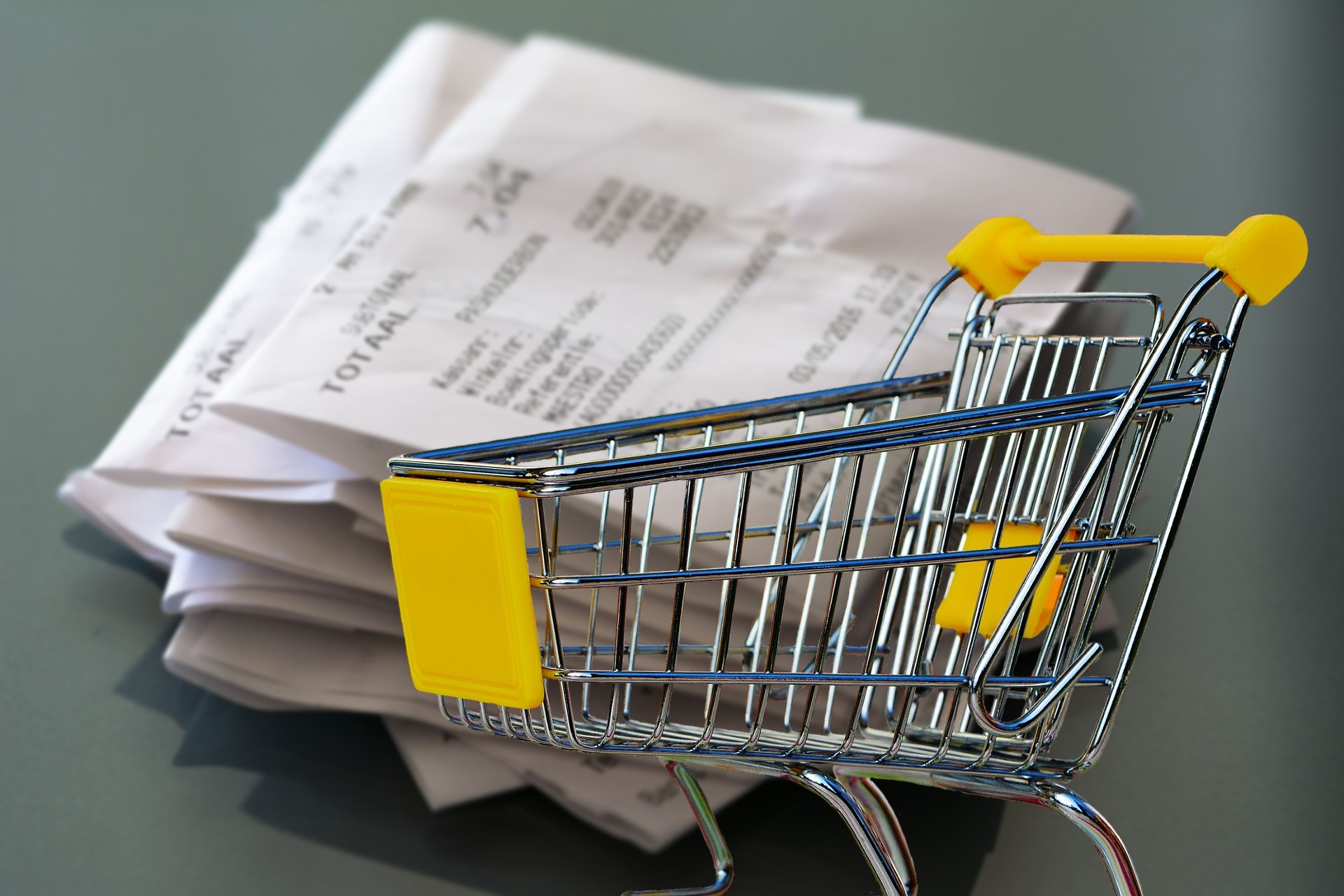 Consumul de produse a început să crească în august 2026, conform datelor de la ERSTE