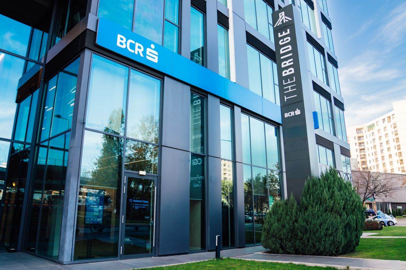 BCR aliniază programele educaționale la standardele PISA pentru dezvoltarea competențelor financiare ale tinerilor