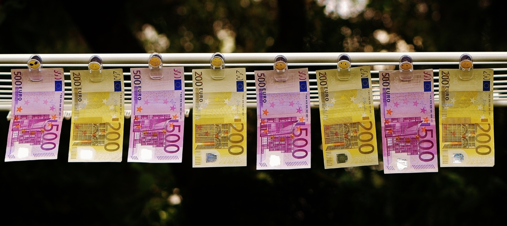 Cursul euro a atins un nivel istoric: Banca Națională a României a anunțat un nou maxim pentru moneda europeană