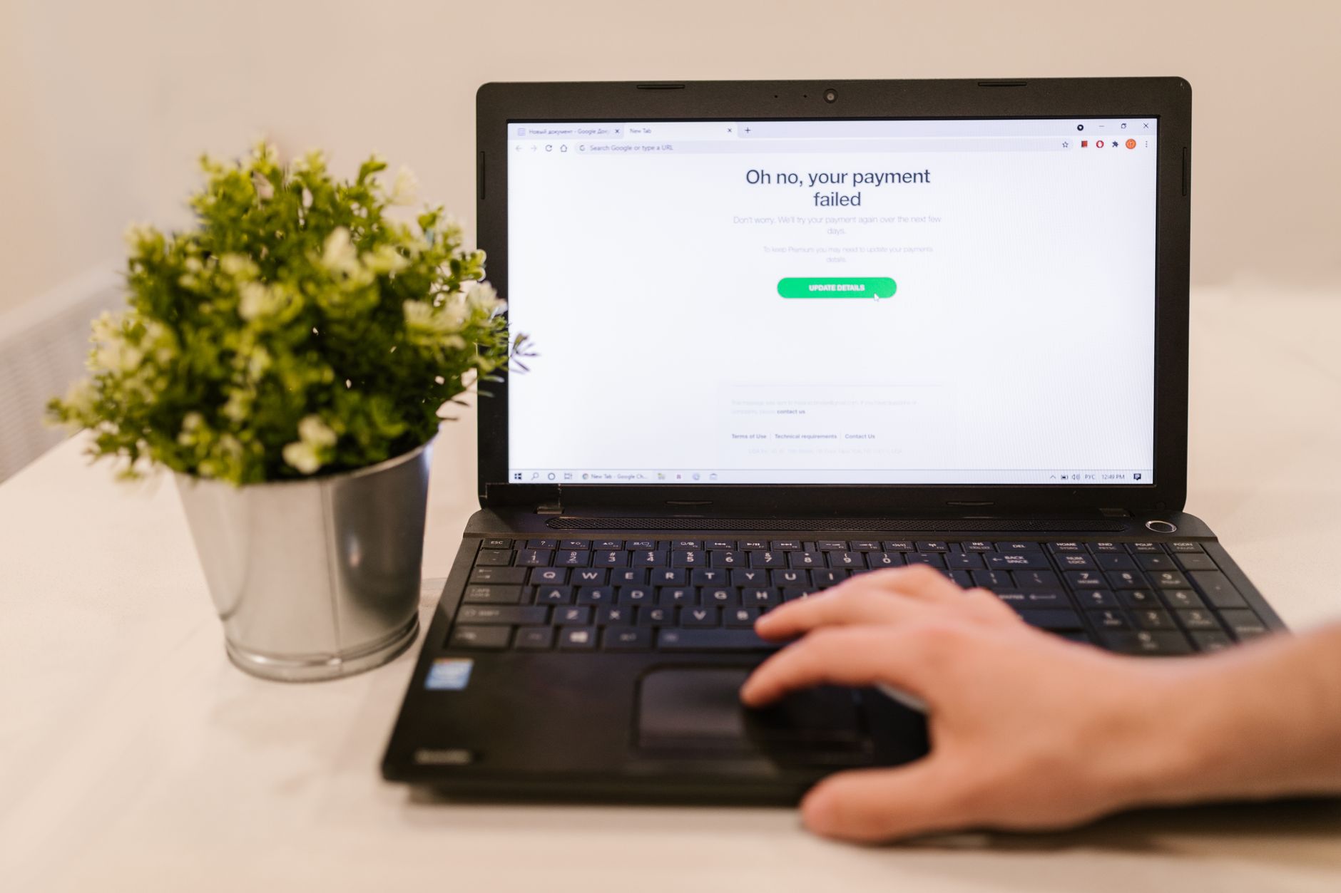 TAROM anunță dificultăți în rezervarea biletelor online din cauza actualizărilor sistemului