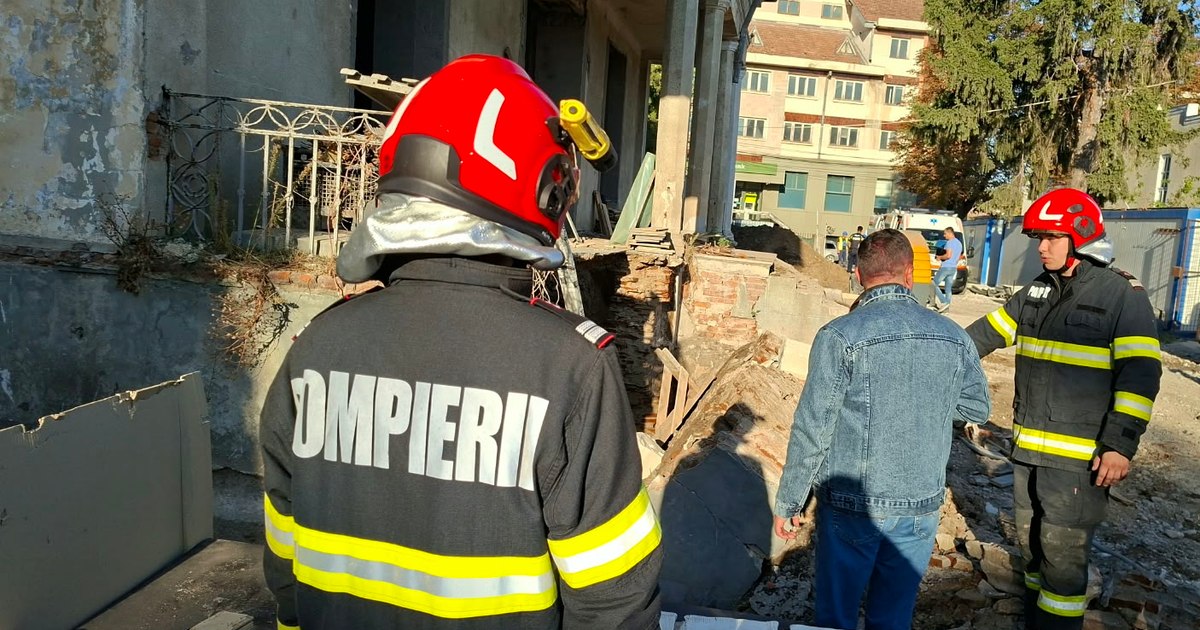 Accident grav în Tecuci: un bărbat a fost îngropat sub un zid în timpul unor lucrări