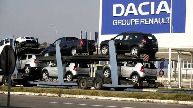 Dacia lansează un nou program de plecări voluntare pentru angajați. Primele pot ajunge la 240.000 de lei