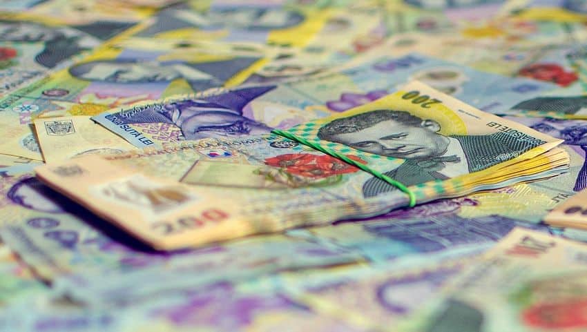 BNR adoptă o abordare mai flexibilă față de cursul leului, în ciuda presiunilor de depreciere