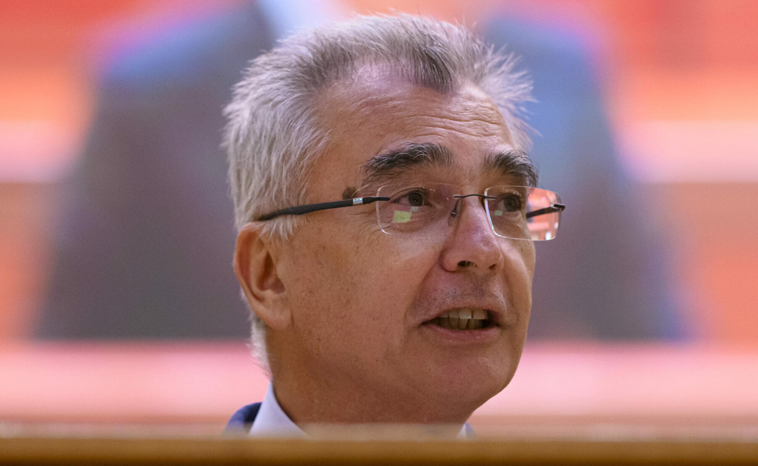 Petrișor Peiu avertizează: România are cea mai mare scădere a activității în servicii din Uniunea Europeană