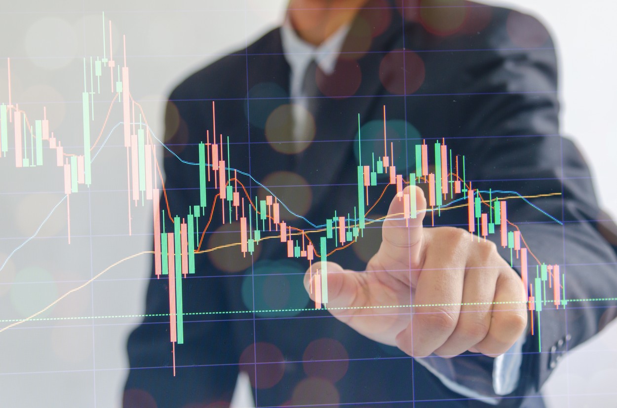 Indicele BET stagnează la deschiderea bursei, în timp ce Transelectrica și Digi înregistrează creșteri