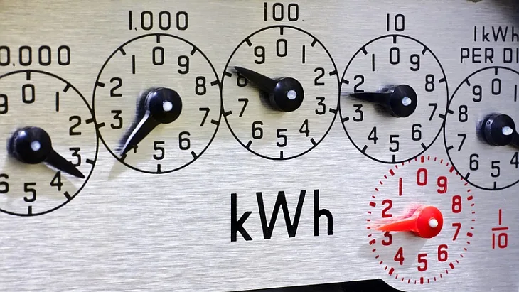 Consumul de energie electrică a scăzut cu 4,3%, în timp ce exporturile au crescut semnificativ