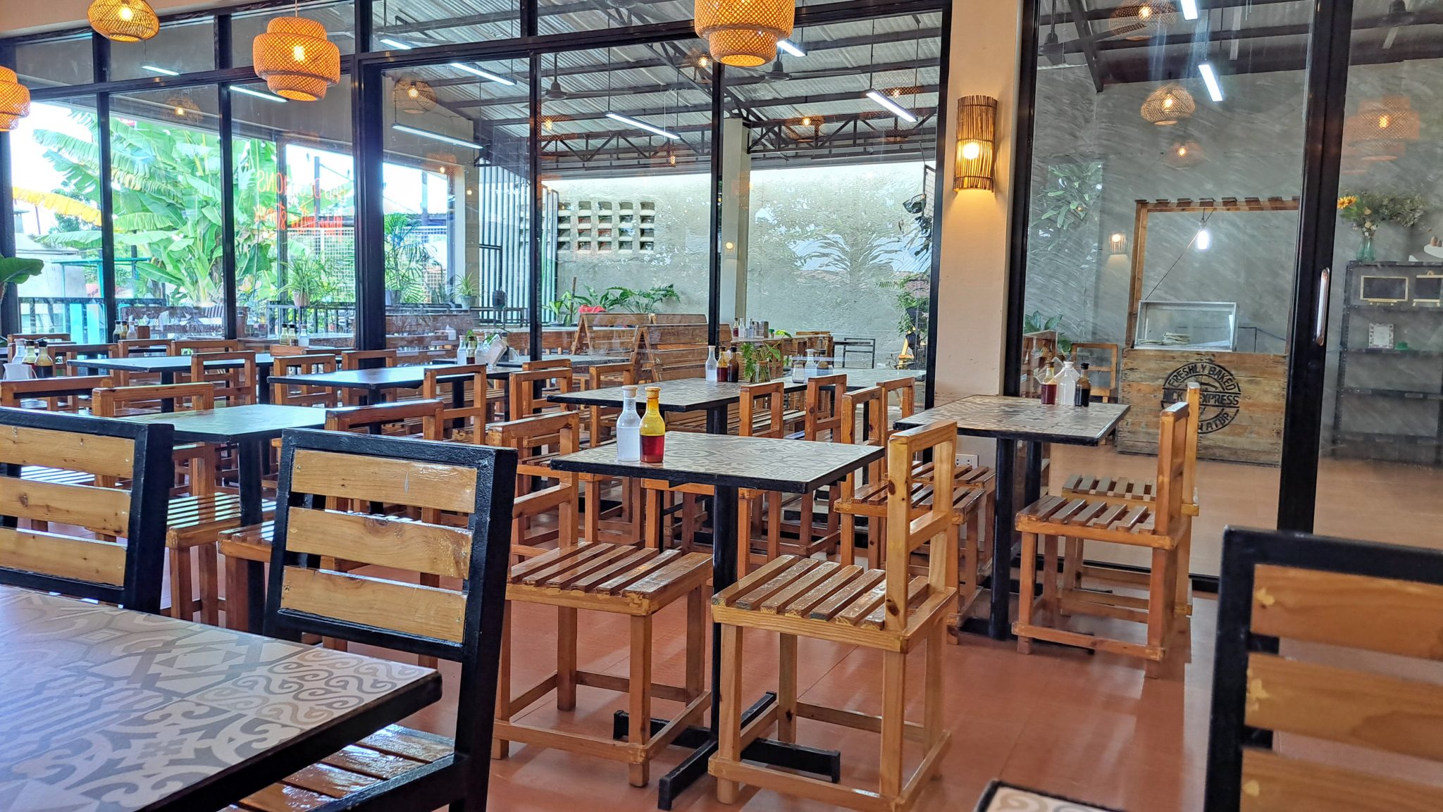 Impactul austerității asupra restaurantelor din România: clienții sunt mai atenți la costuri