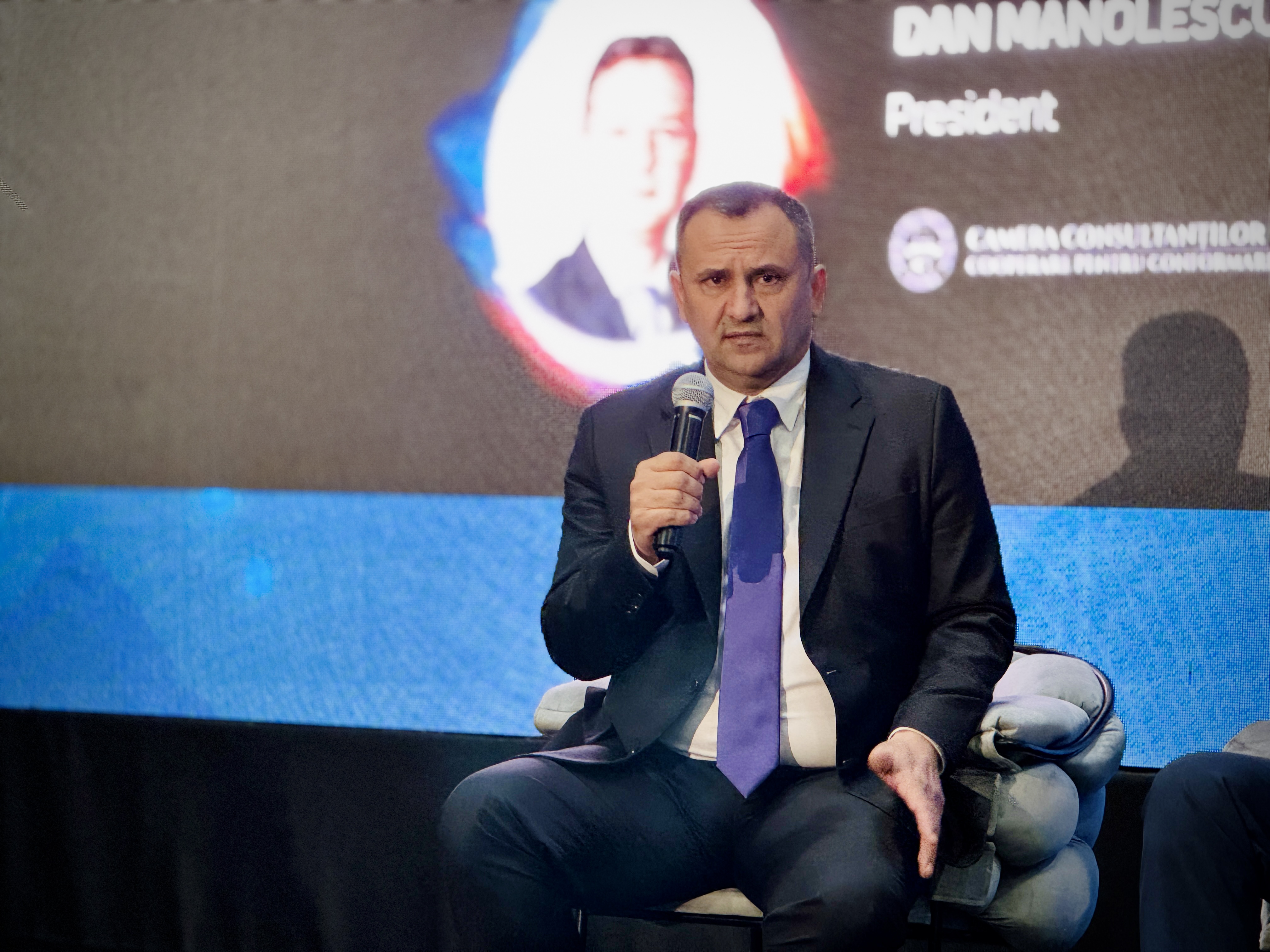 Avertismentul șefului ANAF pentru firme: Atenție la contabili și la achizițiile făcute pe factură