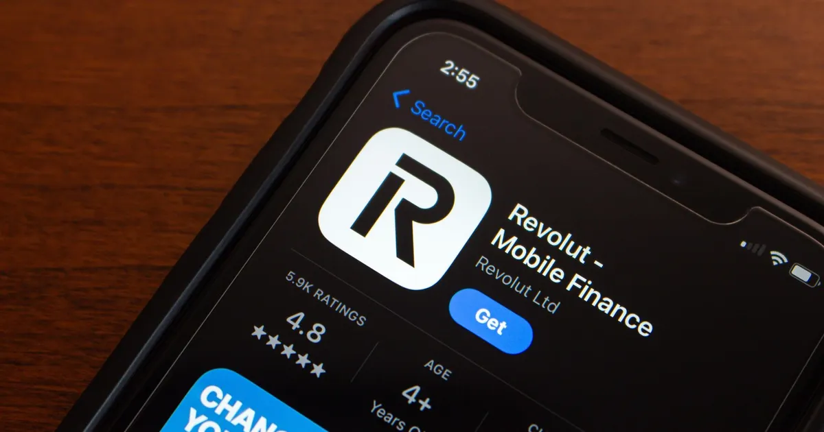 Eroare tehnică la Revolut: Utilizatorii au primit returnări de bani neașteptate
