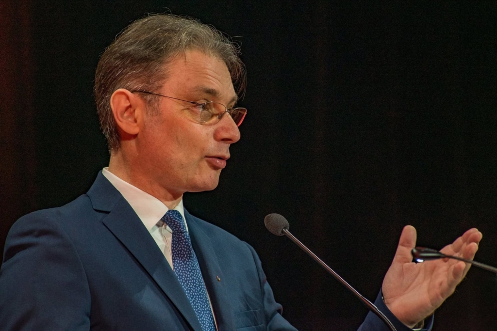 Luca Niculescu promite indexarea pensiilor dacă va deveni premier