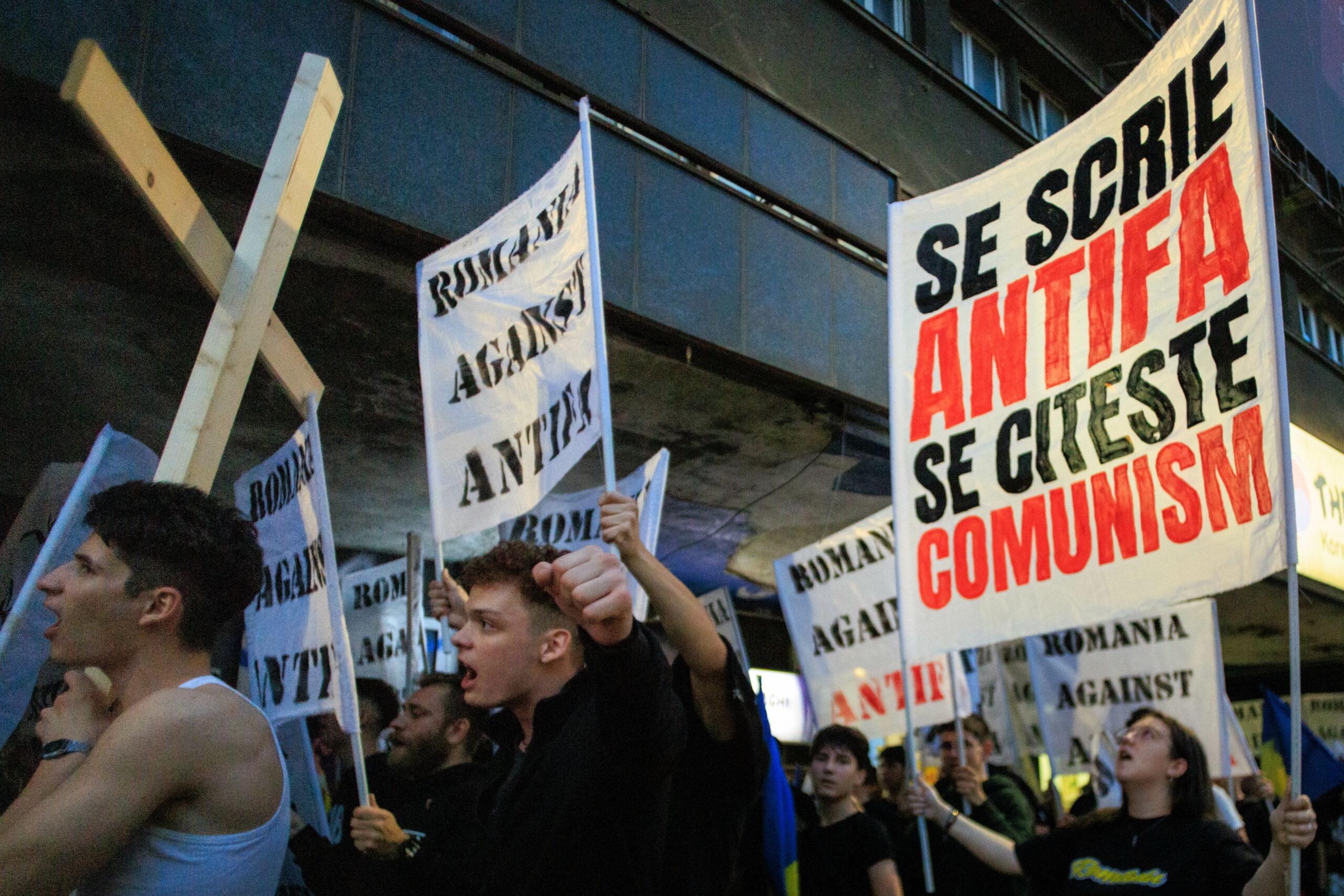 Manifestare organizată de Honor et Patria în București împotriva mișcării Antifa