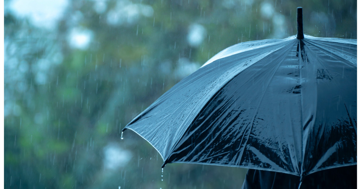 Avertismente meteorologice în România: ploi abundente, vânt puternic și scăderi de temperatură