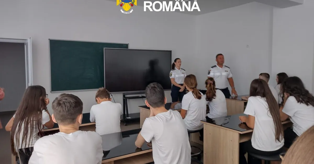 25 de intervenții polițienești la școli în doar o săptămână. Ce au descoperit controalele