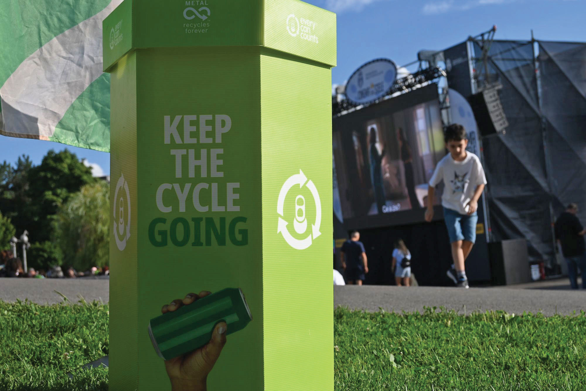Generația Z schimbă piața băuturilor: ambalajul și reciclabilitatea determină achizițiile