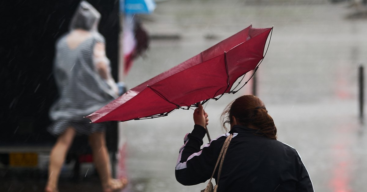 Cod galben de ploi torențiale în România. Cum se schimbă vremea și temperaturile