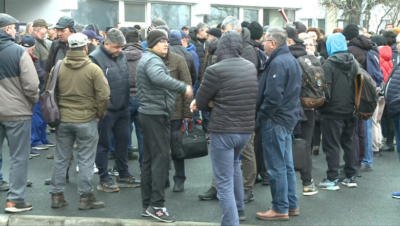 Protest la IAR Ghimbav: Salariații denunță creșterea indemnizațiilor șefilor și blocarea indexării salariilor