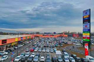 Investițiile în imobiliarele comerciale din România au depășit volumul întregului an 2025