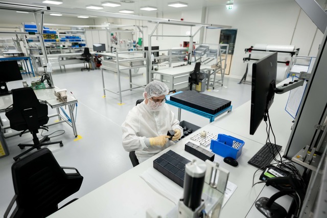VAT România extinde fabrica din Arad: trecerea la producția de produse finite pentru export