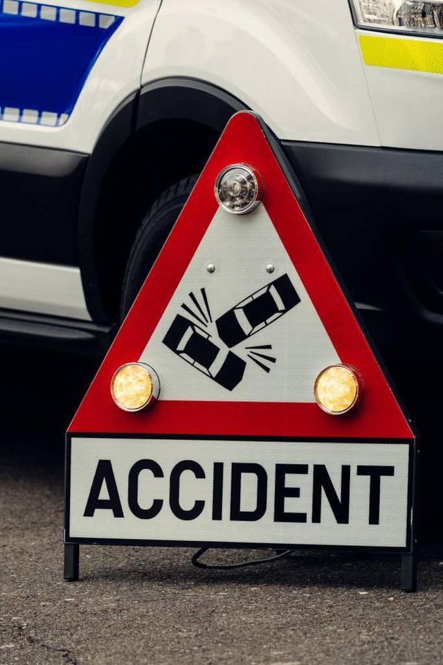 Accident rutier în Pasajul Unirii, la București: doi șoferi au fost transportați la spital