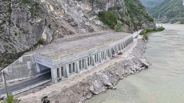 Începe consolidarea Centurii Călimănești: s-a semnat contractul pentru lucrările de pe DN 7CC