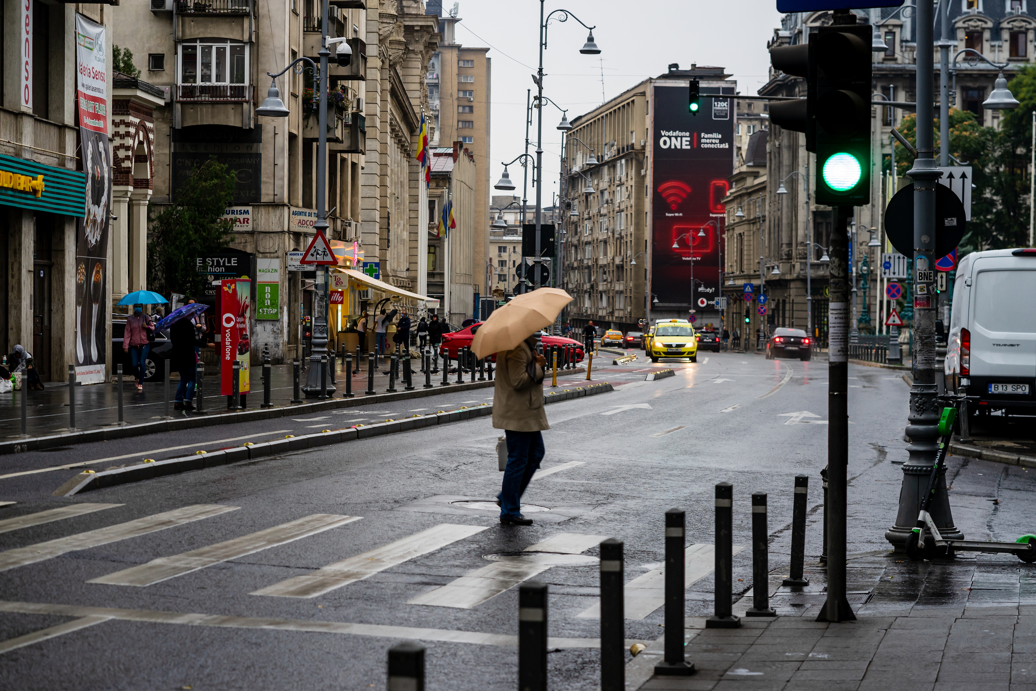 Condiții meteo în București: temperaturi scăzute și precipitații până miercuri
