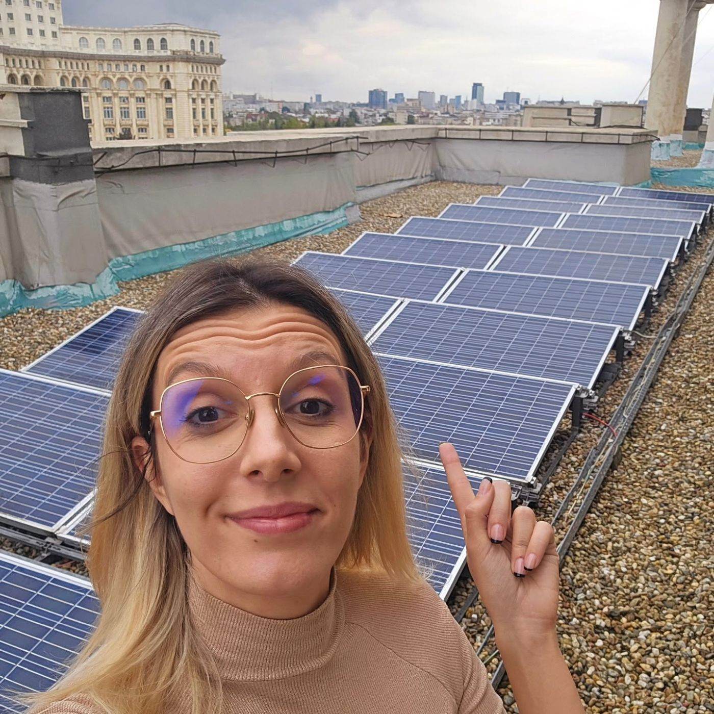 Sistemul fotovoltaic de pe clădirea Ministerului Mediului a fost repus în funcțiune