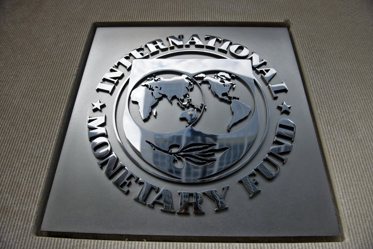 FMI a revizuit în jos prognoza economică pentru România: se estimează o scădere de 0,5% anul acesta